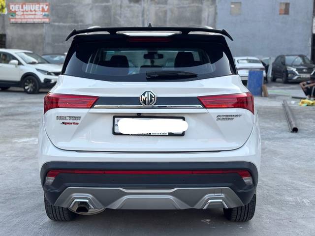 https://images10.gaadi.com/usedcar_image/4388578/original/b831eb651c31b0837c8cc9ccf11d080e.jpg?imwidth=6402