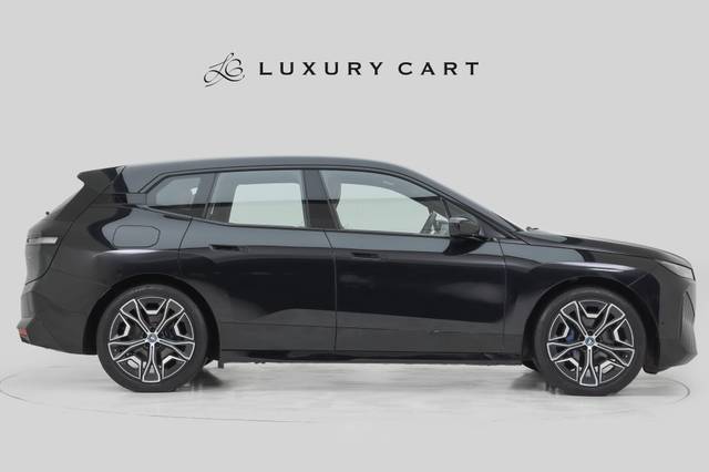 https://images10.gaadi.com/usedcar_image/4388596/original/processed_c1a13402ef39e020c2486f0f10de0675.jpg?imwidth=6401
