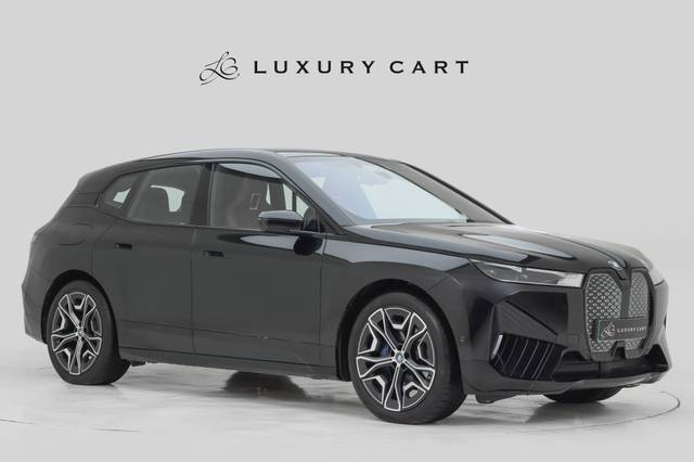 https://images10.gaadi.com/usedcar_image/4388596/original/processed_e89ebfb7de543f83bb315b436312ae7c.jpg?imwidth=6400