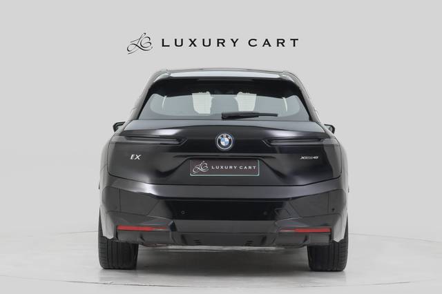 https://images10.gaadi.com/usedcar_image/4388596/original/processed_e9406b9ecfd933e8815ff217ddfac51d.jpg?imwidth=6402