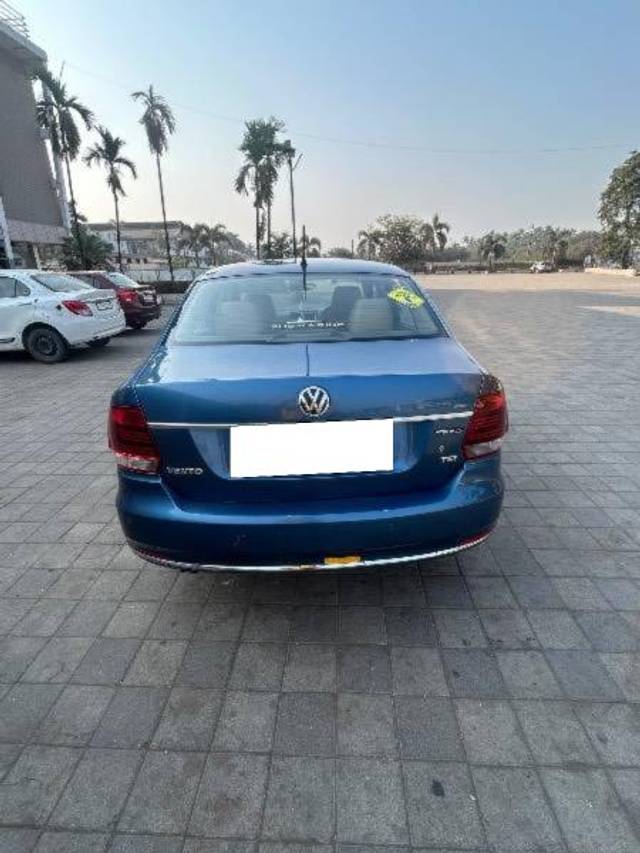 https://images10.gaadi.com/usedcar_image/4388617/original/processed_6954cf84-6057-45da-986b-9f680b1007f1.jpeg?imwidth=6402