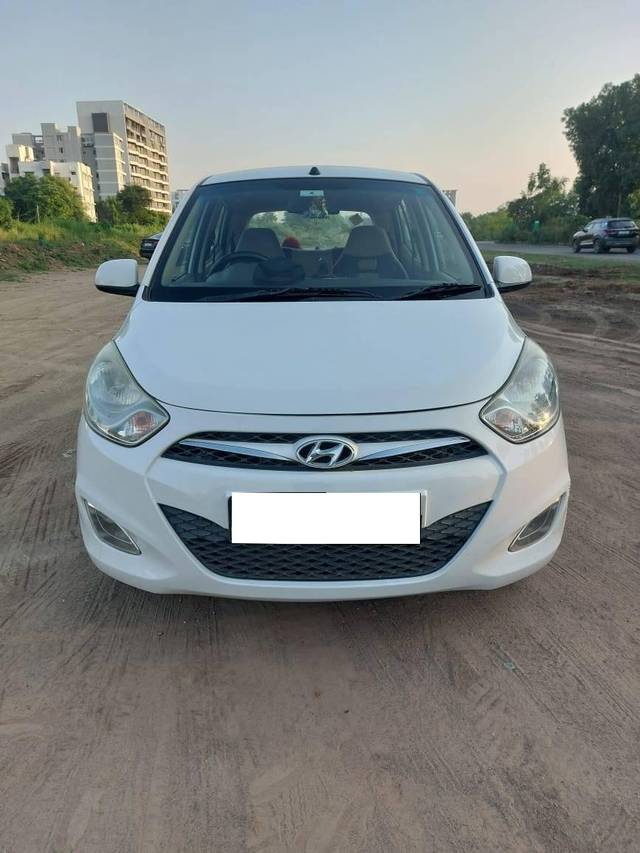 https://images10.gaadi.com/usedcar_image/4388624/original/processed_d48bf1fc2acd8bcac55f3a7880ce6ceb.jpg?imwidth=6400