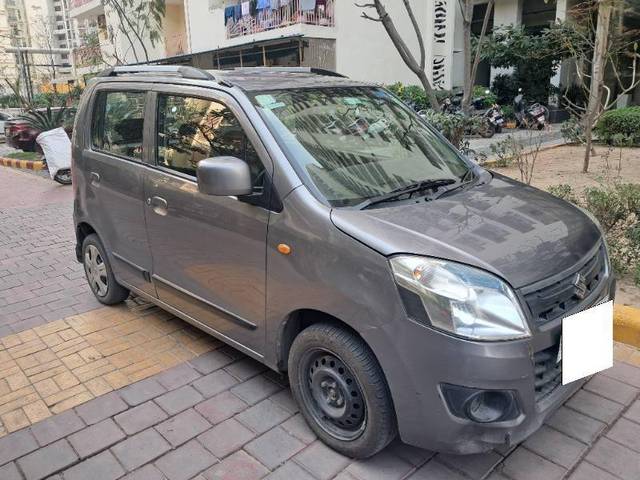 https://images10.gaadi.com/usedcar_image/4388671/original/adc6ab9d46802dcafc02175be8a8f702.jpg?imwidth=6400