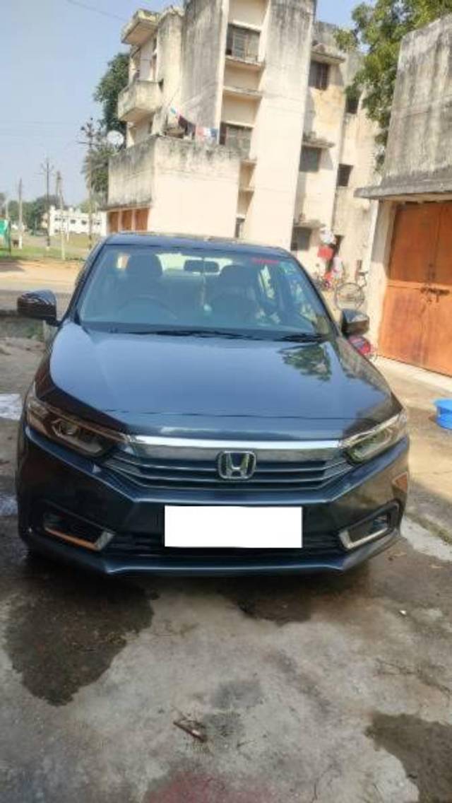 https://images10.gaadi.com/usedcar_image/4389075/original/processed_6ce5bbc0-6e85-430b-9a30-1efe7e438038.jpg?imwidth=6400