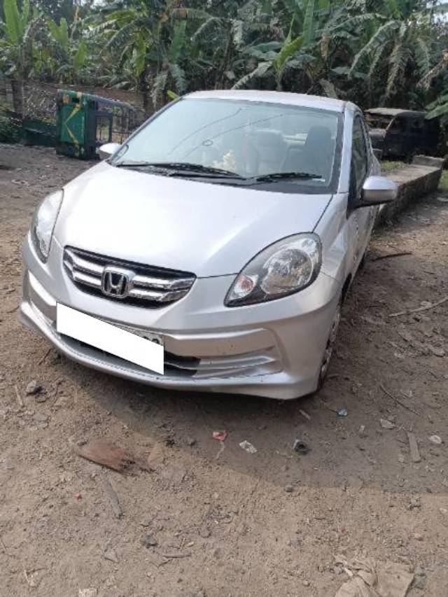 https://images10.gaadi.com/usedcar_image/4389089/original/processed_ebcca5fe-9805-4b24-98b4-ad3459aa0555.jpg?imwidth=6400