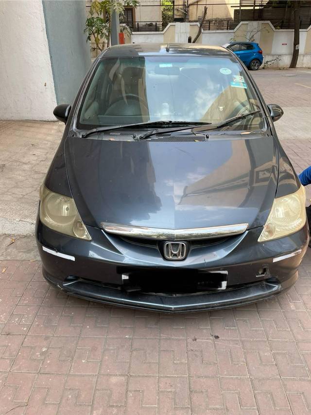 https://images10.gaadi.com/usedcar_image/4389101/original/processed_ffd811ee-0d23-4b9e-8b40-c1b99833ed19.jpeg?imwidth=6400