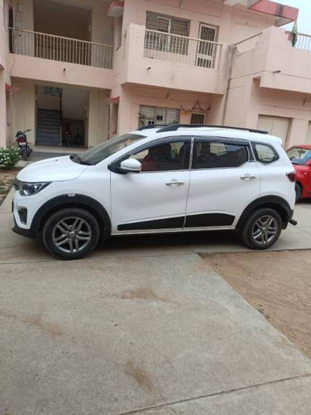 https://images10.gaadi.com/usedcar_image/4389112/original/0dd97bf255137833b874bc61e2454845.jpg?imwidth=6400