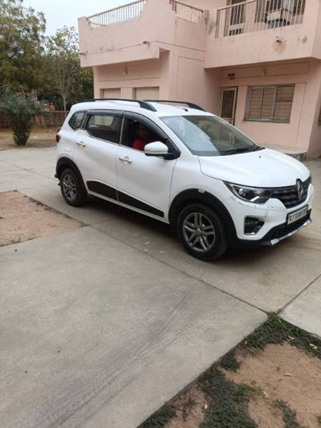 https://images10.gaadi.com/usedcar_image/4389112/original/cc72ff0ee20ec5fc9b3742a47f9abee9.jpg?imwidth=6402