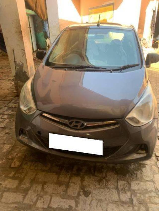 https://images10.gaadi.com/usedcar_image/4389115/original/71d7f395ffd9875a7cb4421de8295c60.jpg?imwidth=6400