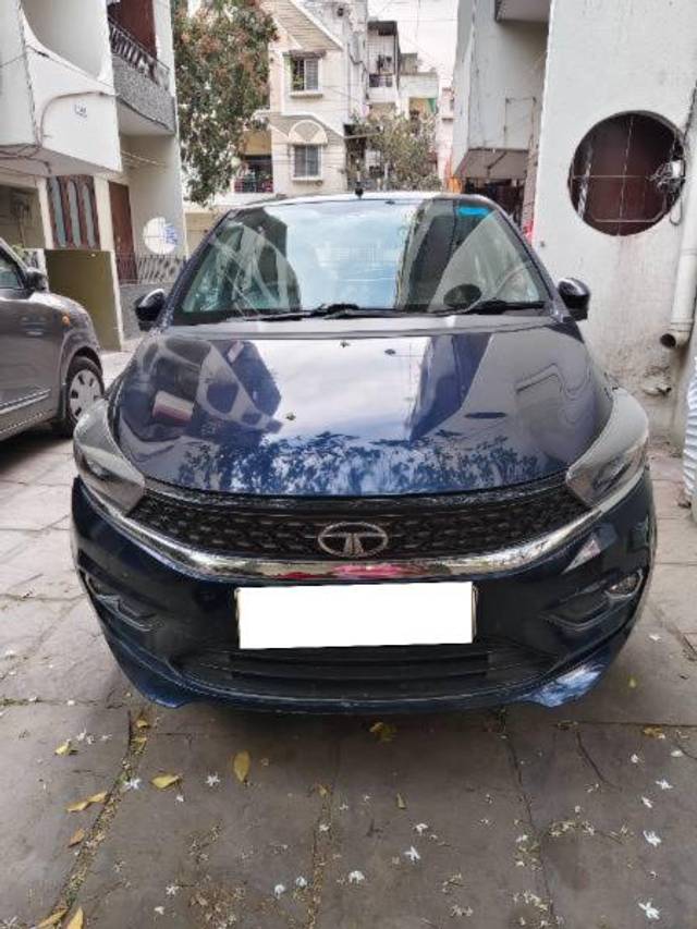 https://images10.gaadi.com/usedcar_image/4389176/original/processed_3534d000-28f3-4a5e-bd3d-ed9e1931b771.jpg?imwidth=6401