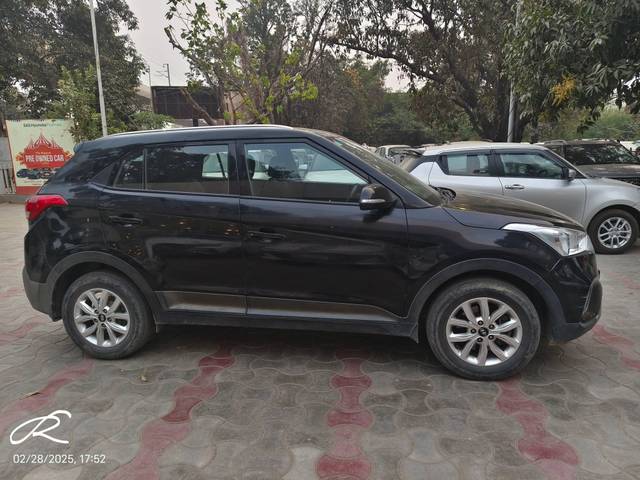 https://images10.gaadi.com/usedcar_image/4389205/original/processed_5bc5e69de5f3067fecc6e56c51ade3ab.jpg?imwidth=6402