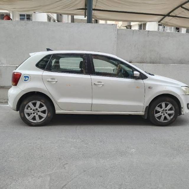 https://images10.gaadi.com/usedcar_image/4389233/original/processed_0d1429a1-09bf-4655-a88f-76fa89e27e6f.jpg?imwidth=6401