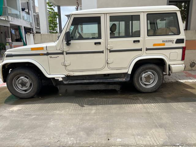 https://images10.gaadi.com/usedcar_image/4389317/original/processed_831cccc1-8a4e-46cc-bdb7-a6f2b659fed2.jpeg?imwidth=6402