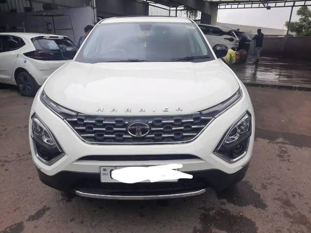 https://images10.gaadi.com/usedcar_image/4389405/original/processed_processed_1ab3cb97-18ae-4884-8380-1102e151636a.jpg?imwidth=6400