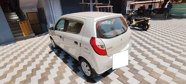 https://images10.gaadi.com/usedcar_image/4389449/original/processed_eb842477-d066-4d6a-8a2e-e532687b60fd.jpg?imwidth=6401