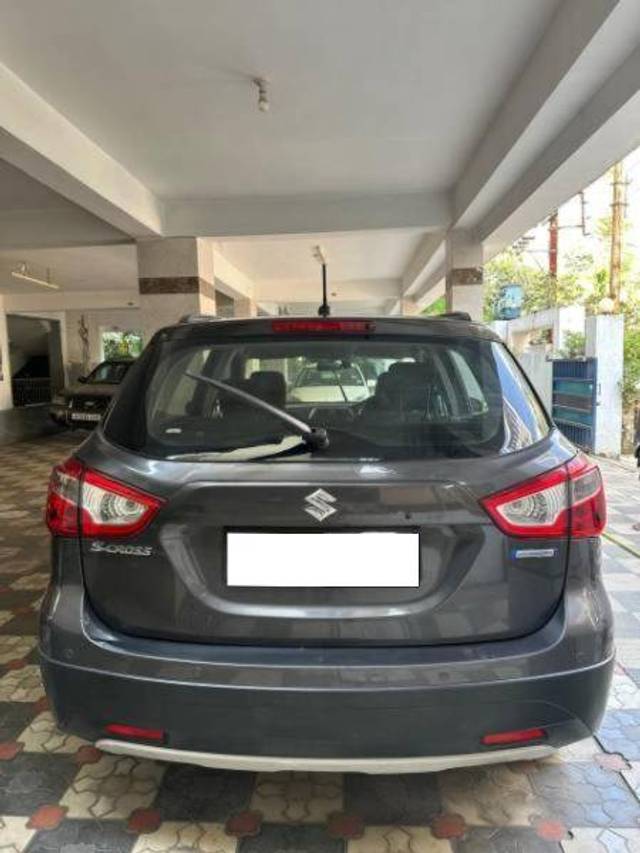 https://images10.gaadi.com/usedcar_image/4389570/original/b3a92241b704596f0573213f29c01050.jpeg?imwidth=6401