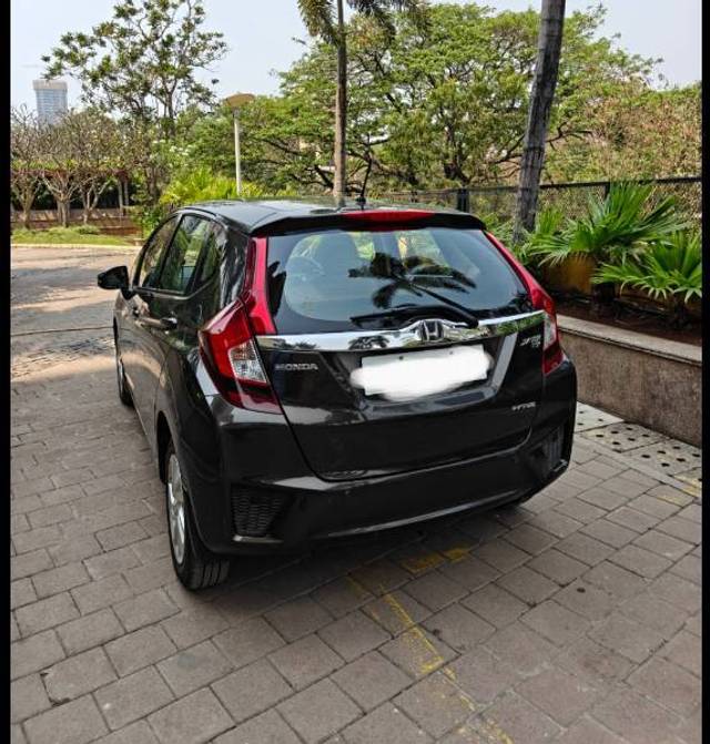 https://images10.gaadi.com/usedcar_image/4389573/original/0e1c914bd9fb4b844f721f6829c29d99.jpg?imwidth=6400