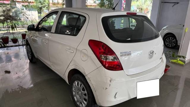 https://images10.gaadi.com/usedcar_image/4389610/original/processed_24f2689e-1374-4aa7-ba22-f0db74963b07.jpeg?imwidth=6402