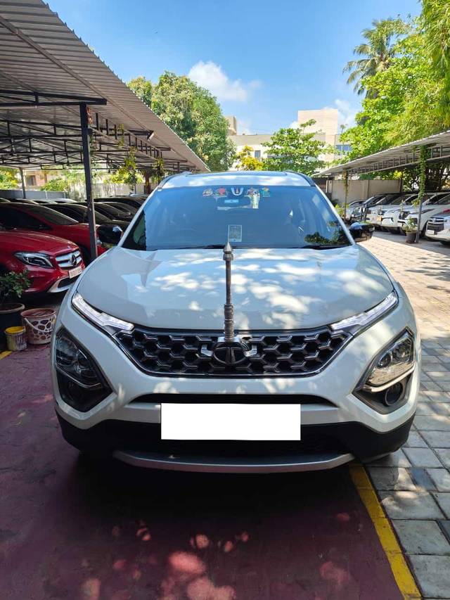 https://images10.gaadi.com/usedcar_image/4389647/original/processed_788588d396b1cd99517a3b8b6b10a8a5.jpg?imwidth=6400