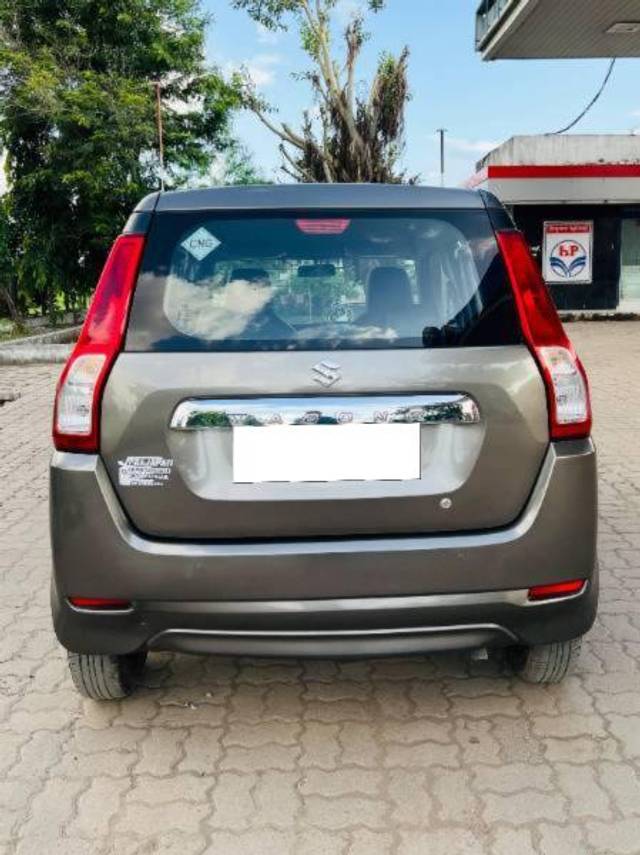 https://images10.gaadi.com/usedcar_image/4389758/original/processed_72e728ec-cb34-4c53-9b2a-c399b215ced9.jpg?imwidth=6401