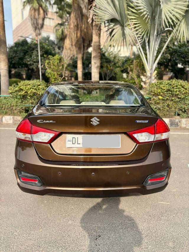 https://images10.gaadi.com/usedcar_image/4389789/original/processed_e6cfe283-1d83-404b-b027-ff64d9514f41.jpg?imwidth=6402