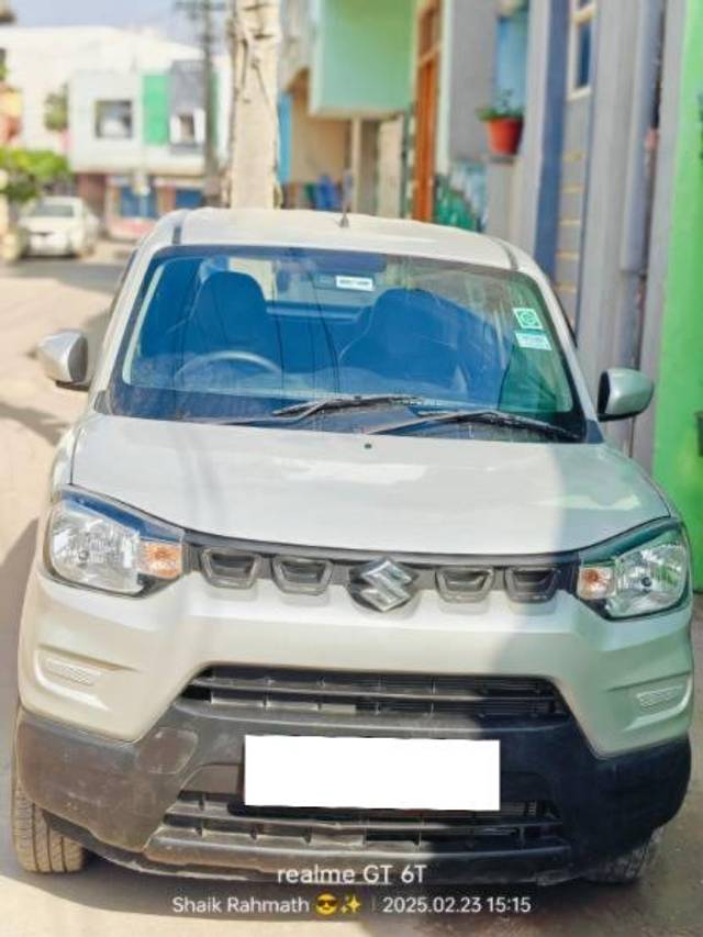 https://images10.gaadi.com/usedcar_image/4389797/original/processed_8fe93a1d-b902-4ad9-88b8-9524755b6dbc.jpg?imwidth=6400