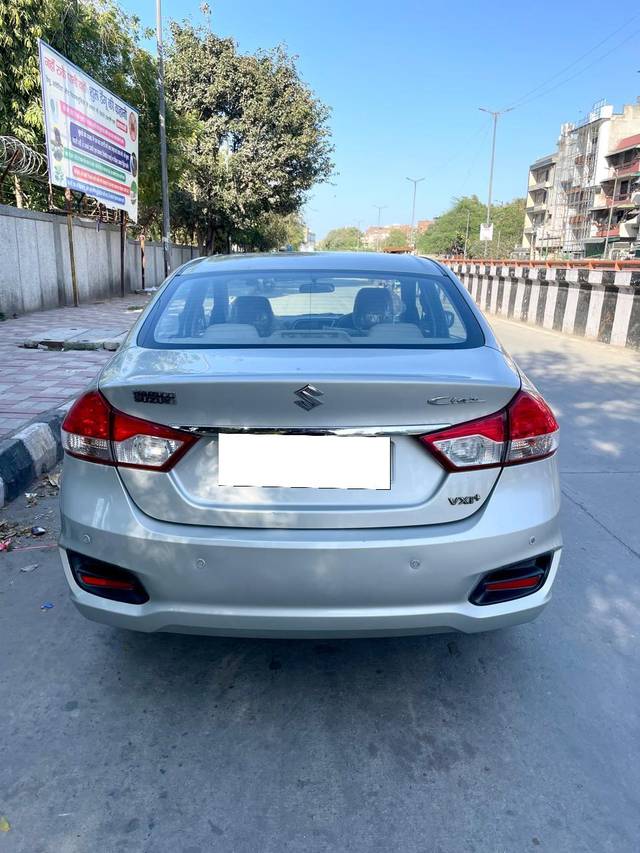 https://images10.gaadi.com/usedcar_image/4389948/original/processed_c1557592261b2040216d162199b3f97d.jpg?imwidth=6402