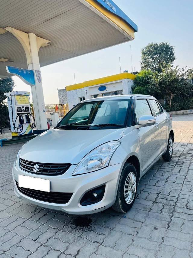 https://images10.gaadi.com/usedcar_image/4389965/original/processed_c5c49b3199861dd801a81cf1d979a983.jpg?imwidth=6402