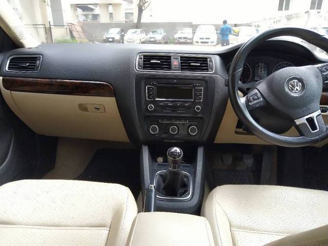 https://images10.gaadi.com/usedcar_image/4390033/original/3689262f4e89e1f958246e326fb565d3.jpg?imwidth=6402