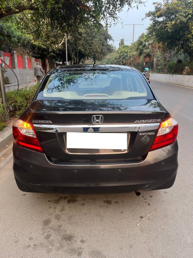 https://images10.gaadi.com/usedcar_image/4390035/original/processed_04a0fd016aed658e23e44cfa9011baff.jpg?imwidth=6401