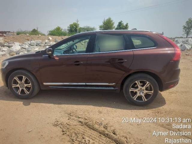 https://images10.gaadi.com/usedcar_image/4390098/original/processed_27969625-347a-4676-8d2e-828fd57f5234.jpg?imwidth=6400