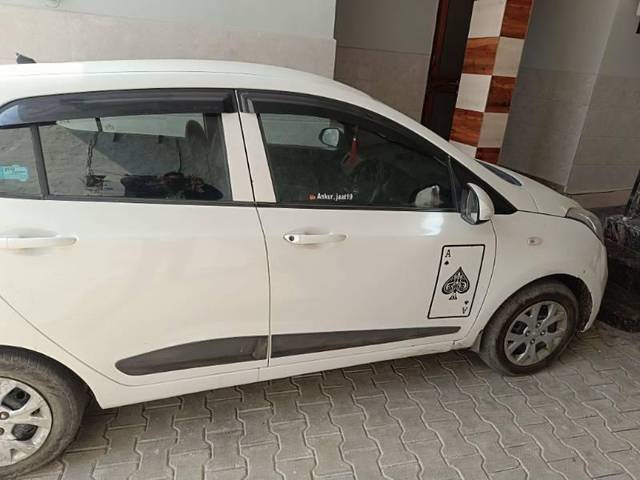 https://images10.gaadi.com/usedcar_image/4390201/original/processed_0ee282e1-3145-4a9d-9d60-b702b186cc5c.jpg?imwidth=6401