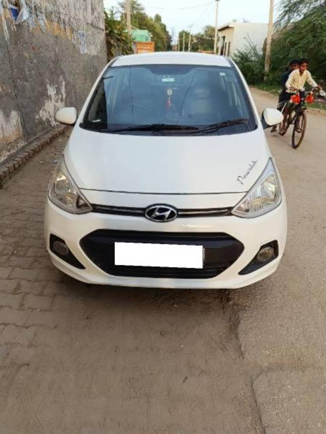 https://images10.gaadi.com/usedcar_image/4390201/original/processed_121ab9ff-d3d4-4e04-9518-0cf0ce441fc4.jpg?imwidth=6400