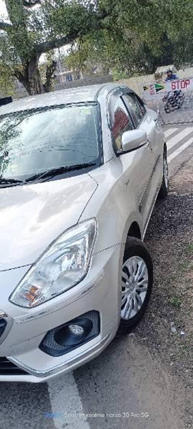 https://images10.gaadi.com/usedcar_image/4390233/original/processed_e94c906b-4caa-40e3-bb57-cae70d0c9a15.jpg?imwidth=6400