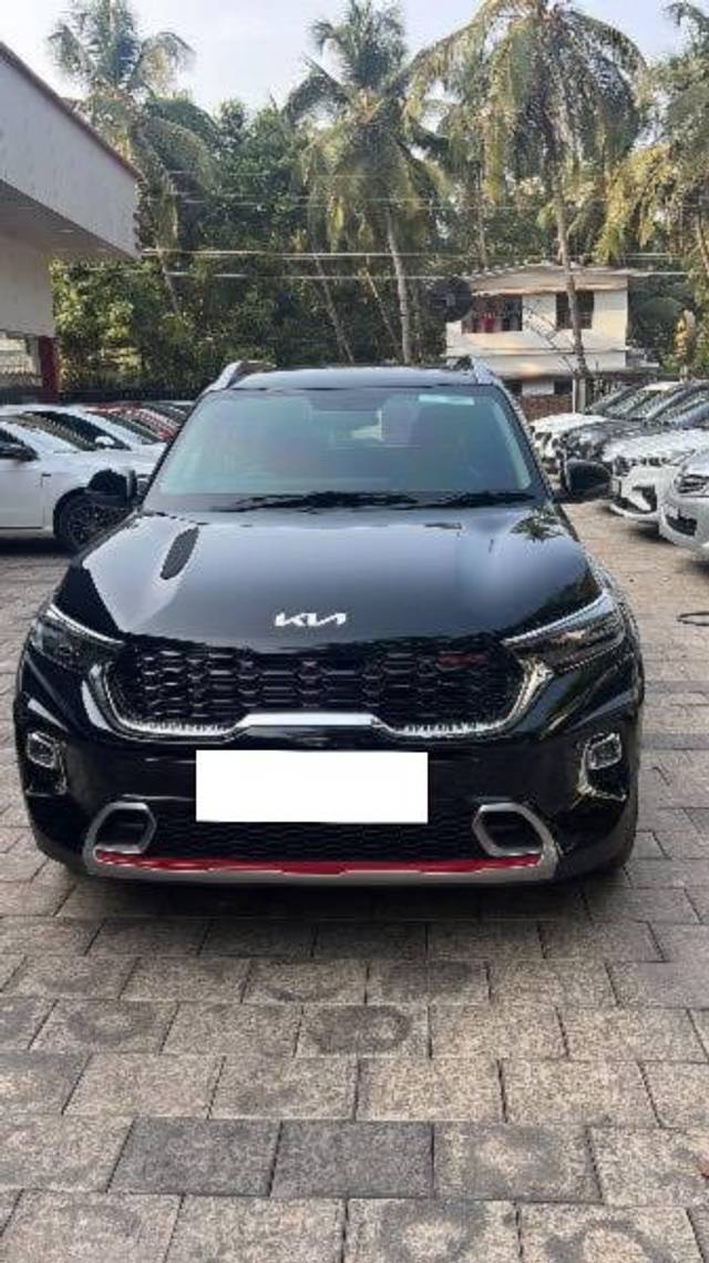 https://images10.gaadi.com/usedcar_image/4390274/original/processed_87567805-0b2a-4b43-b540-92f1ec130f01.jpeg?imwidth=6400