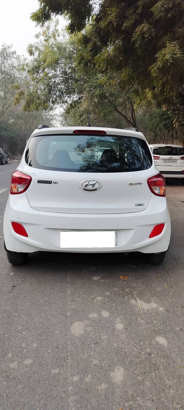 https://images10.gaadi.com/usedcar_image/4390318/original/processed_5515c4d663f09fe58395bd05ad1d16da.jpg?imwidth=6401