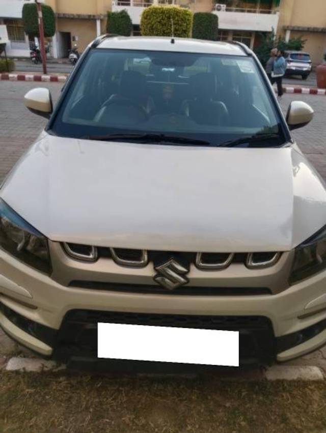 https://images10.gaadi.com/usedcar_image/4390324/original/processed_1e9c3257-6d90-4197-af0c-131e91e6aee0.jpeg?imwidth=6400