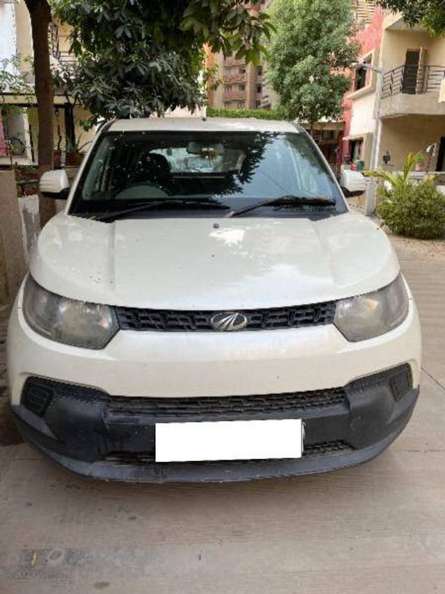 https://images10.gaadi.com/usedcar_image/4390445/original/84d8d2f2df338afc86e18a5df6e29c6e.jpeg?imwidth=6400