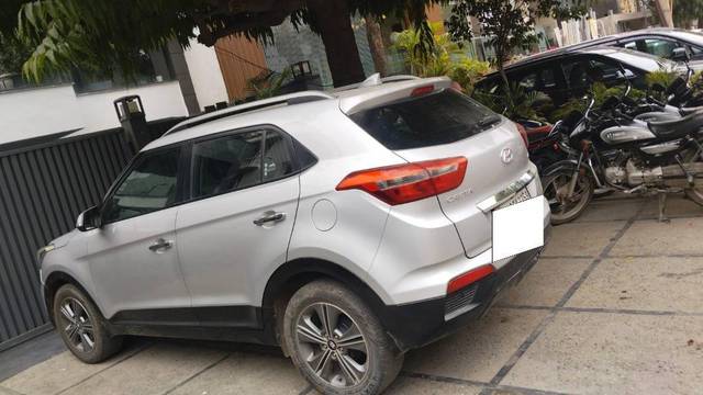 https://images10.gaadi.com/usedcar_image/4390470/original/8aff263495bd89a1c9f3a3e8ffc9e5b6.jpeg?imwidth=6400
