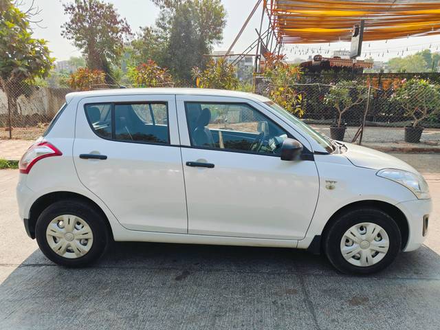 https://images10.gaadi.com/usedcar_image/4390510/original/processed_5d1dffaf806fe725dcf9c16ccc550362.jpg?imwidth=6401