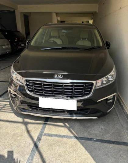 Kia Carnival Limousine