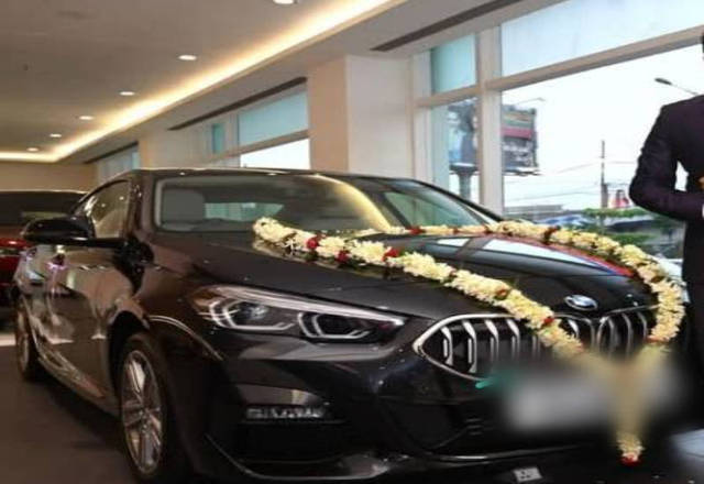 https://images10.gaadi.com/usedcar_image/4390598/original/3634f6ec98587603f1b7c8966ef73ebd.jpg?imwidth=6400