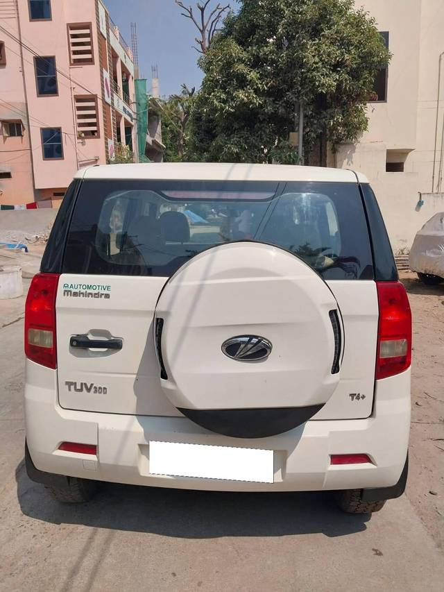 https://images10.gaadi.com/usedcar_image/4390606/original/processed_672905cba73b4c3206b6fd5845800e43.jpg?imwidth=6402