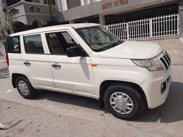 https://images10.gaadi.com/usedcar_image/4390606/original/processed_d1bbfdc345fb4dc22352bc2c7358ba7b.jpg?imwidth=6400