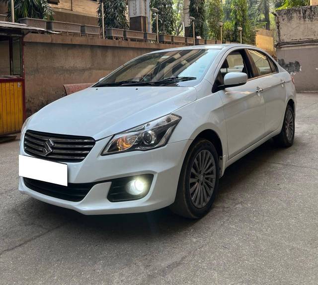 https://images10.gaadi.com/usedcar_image/4390639/original/processed_f373d78531b79df5a0551e0597a31960.jpg?imwidth=6402