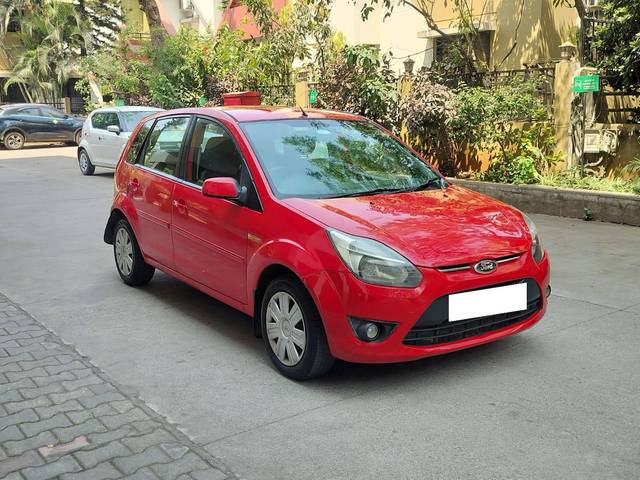 https://images10.gaadi.com/usedcar_image/4390668/original/processed_17586a34d7ab1dd9226fbf536f16492e.jpg?imwidth=6400