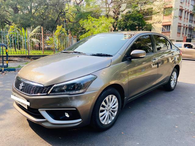 https://images10.gaadi.com/usedcar_image/4390696/original/processed_38fc9e9d979694c5570be210ab308c13.jpg?imwidth=6400