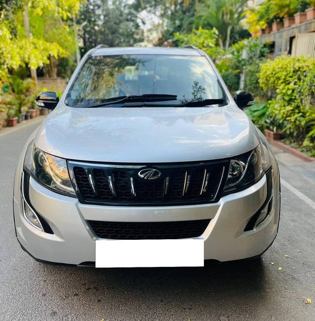 https://images10.gaadi.com/usedcar_image/4390752/original/processed_10c5ec6daba149c716b15b08417d04a6.jpg?imwidth=6402