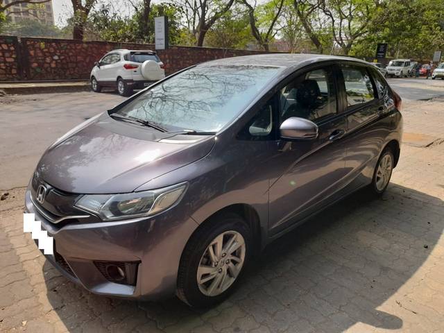 https://images10.gaadi.com/usedcar_image/4390849/original/472cc324392911897e038f4321ad6c91.jpeg?imwidth=6402