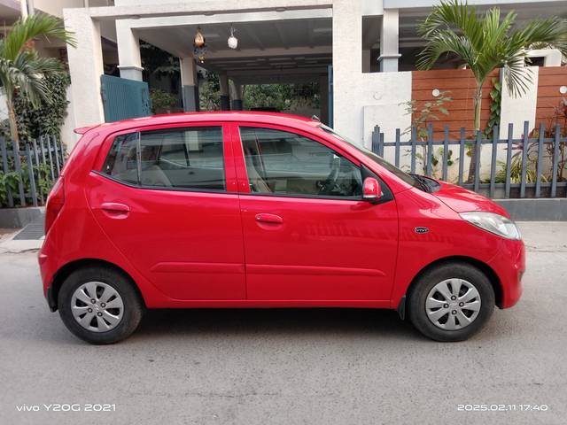 https://images10.gaadi.com/usedcar_image/4390854/original/60c179fd1020128635b6b9870bd3badc.jpg?imwidth=6402